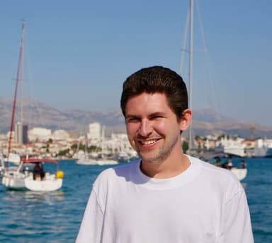 Nick Plante headshot
